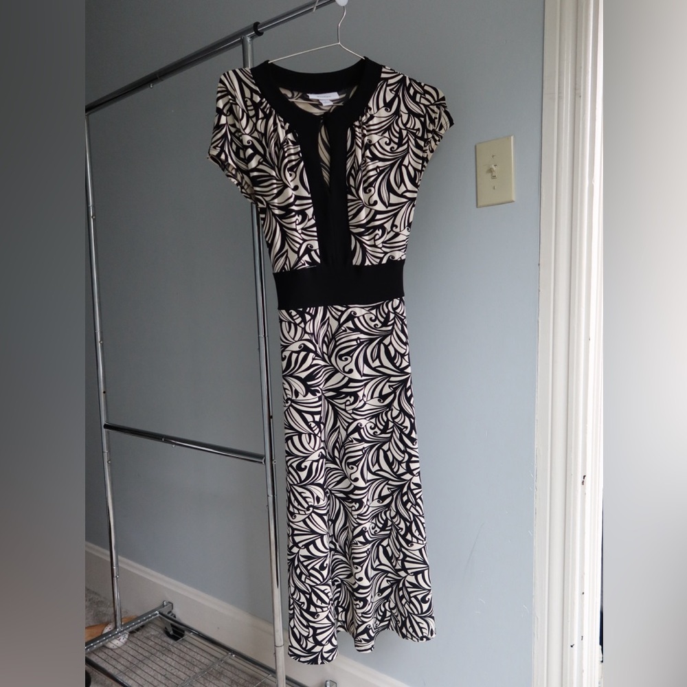Dressbarn Monochrome Swirl‎ Dress